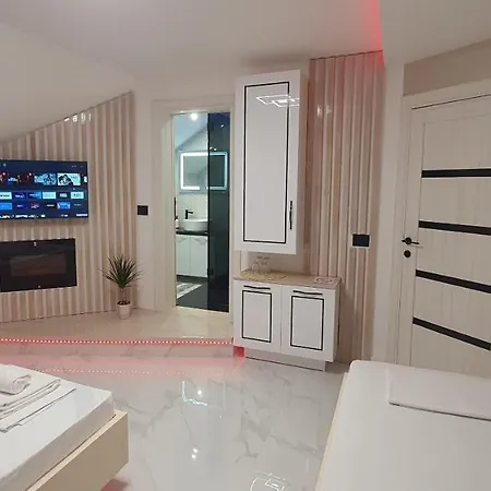 Pansion Eden Casa de hóspedes 3*