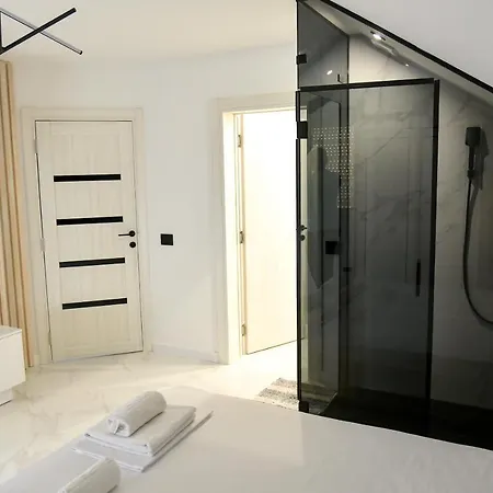 Pansion Eden Casa de hóspedes Ni