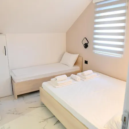 Casa de hóspedes Pansion Eden 3*