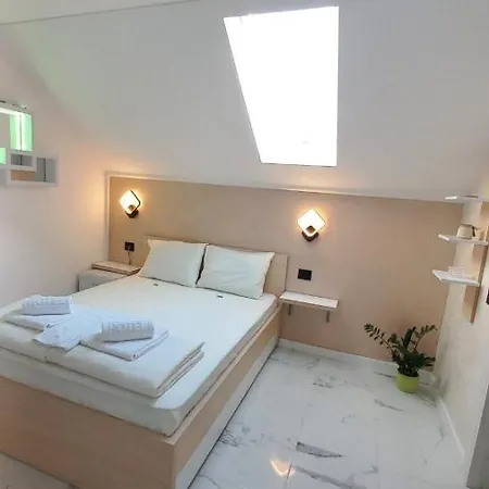 Pansion Eden Casa de hóspedes 3*